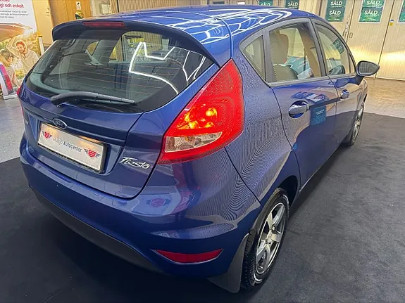 Ford Fiesta 2010 photo 5