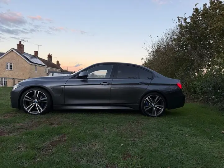 BMW 3 Series 2016 photo 3