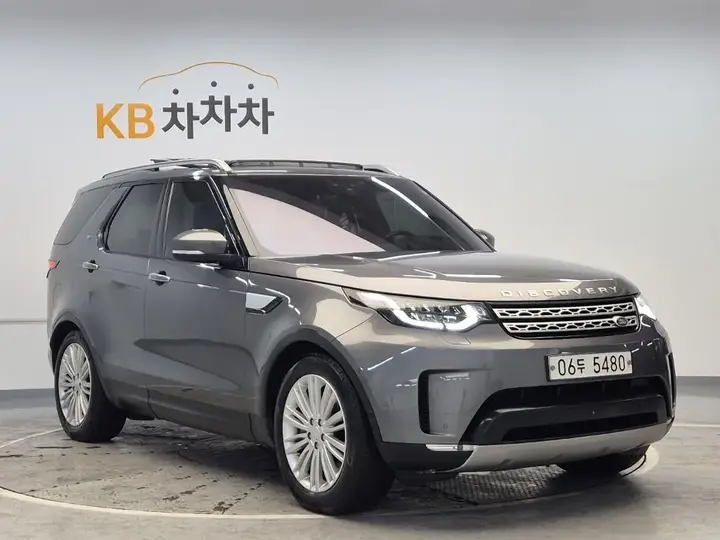 Land Rover Discovery 2019 photo 4