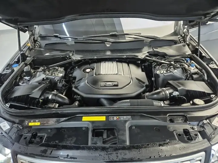 Land Rover Discovery 2019 photo 5