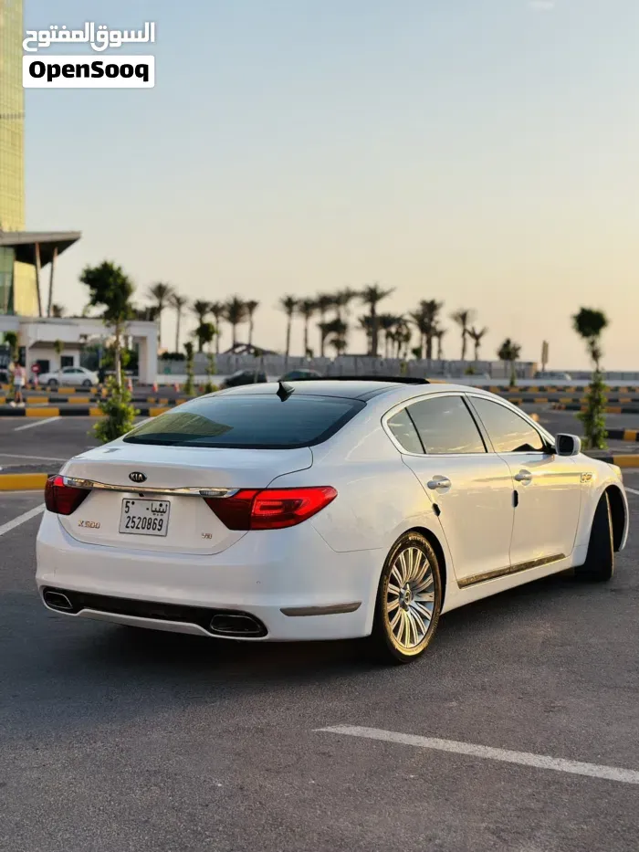 Kia Quoris