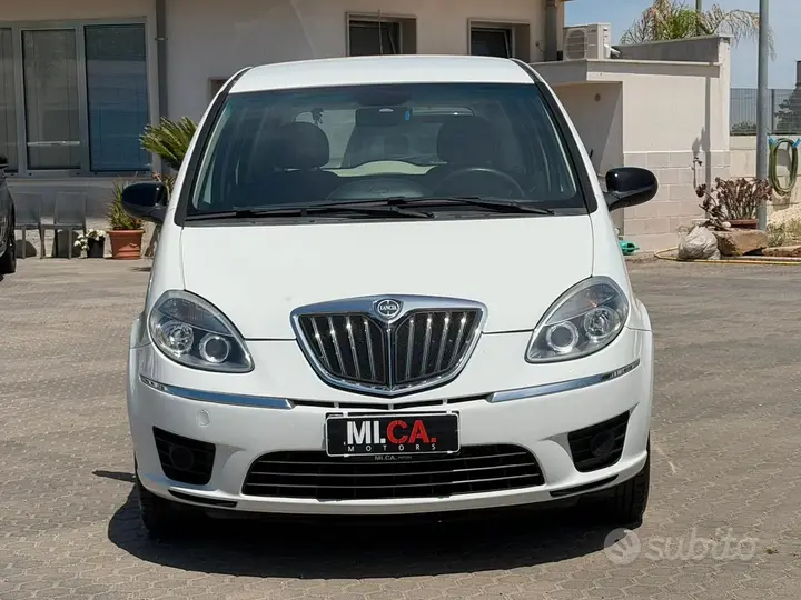 Lancia Musa 2012 photo 5