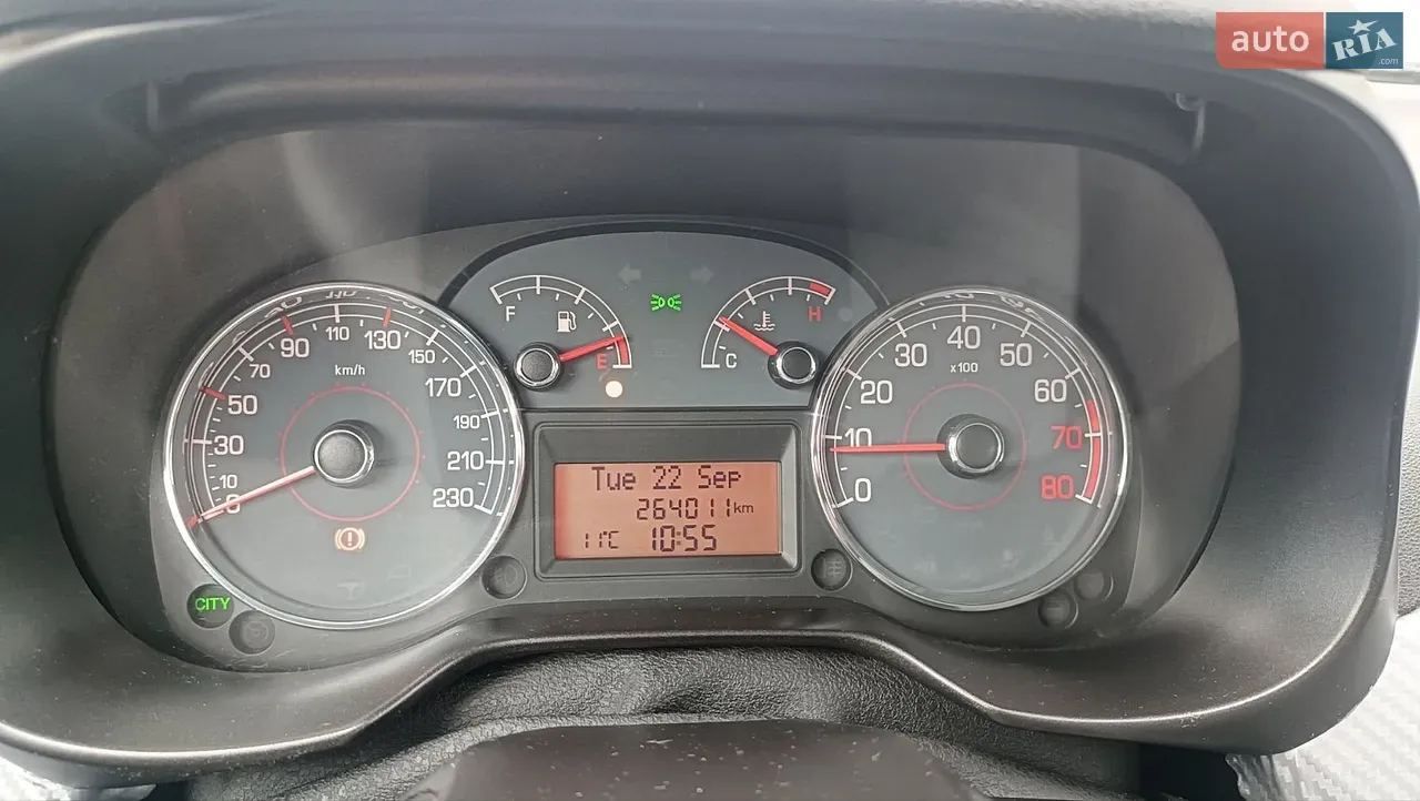 Fiat Punto 2008 photo 2