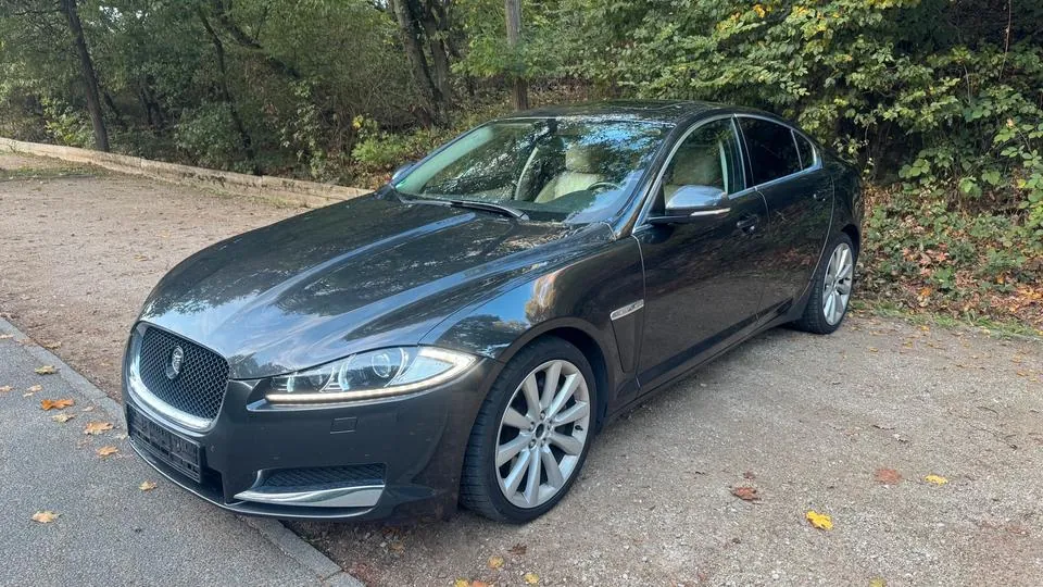Jaguar Xf