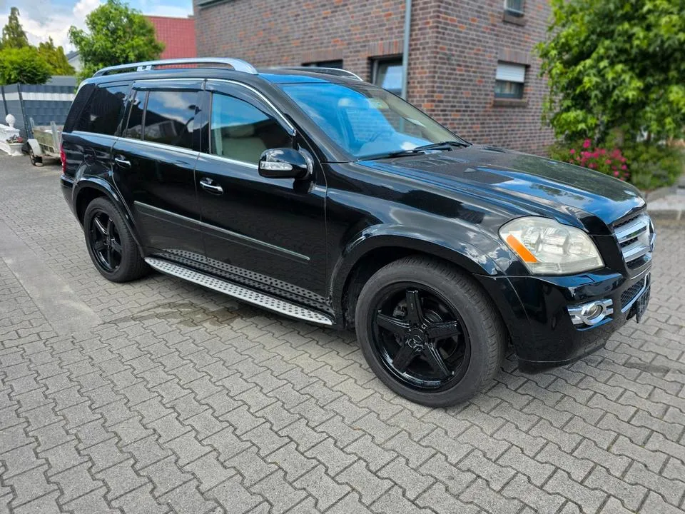 Mercedes-Benz Gl 550
