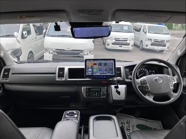 Toyota Hiace Wagon 2022 photo 4