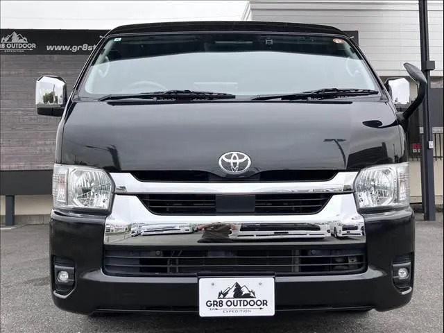 Toyota Hiace Wagon 2022 photo 2
