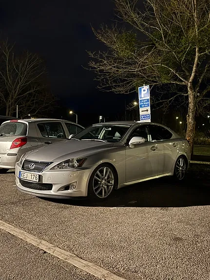 Lexus Is250 2010 photo 2