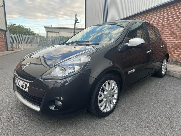Renault Clio 2011 photo 5