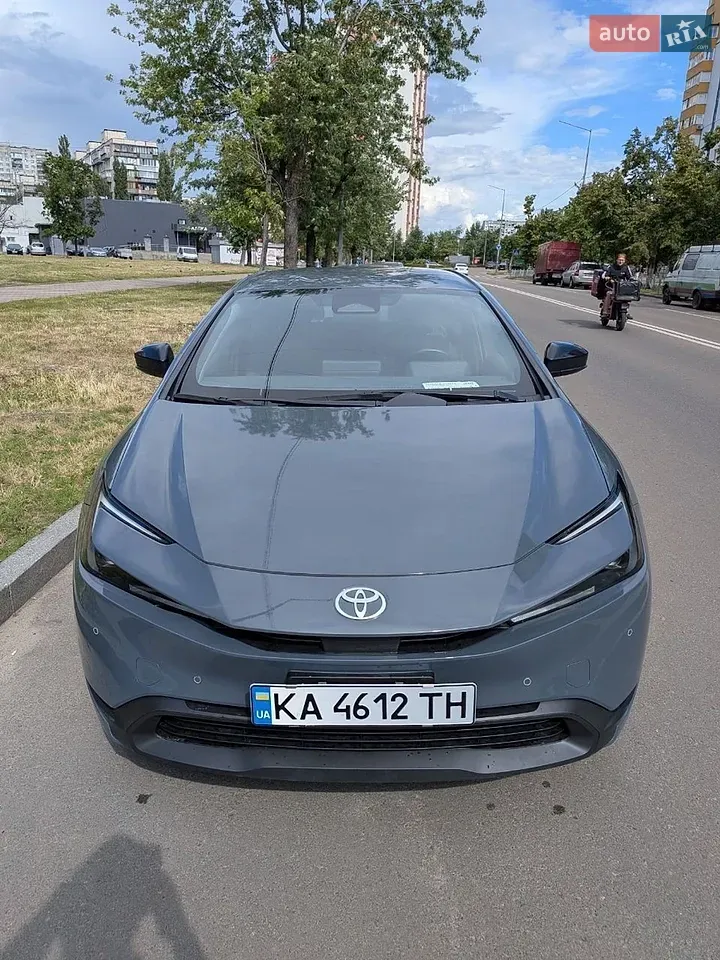 Toyota Prius 2024 photo 4