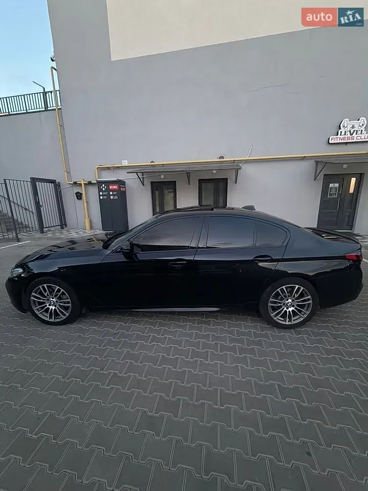 BMW 5 Series 2017 photo 4