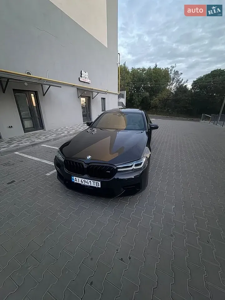 BMW 5 Series 2017 photo 3