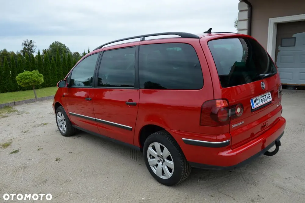Volkswagen Sharan 2009 photo 4