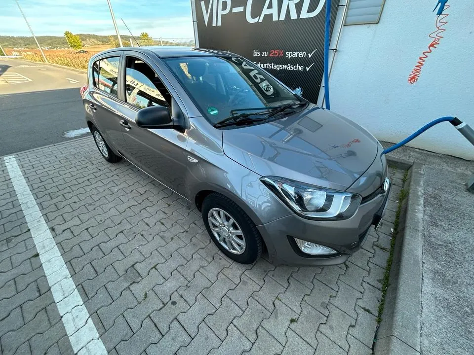 Hyundai I20
