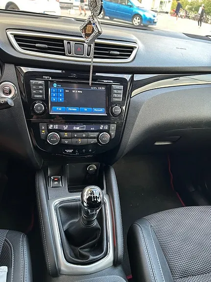 Nissan Qashqai 2015 photo 4
