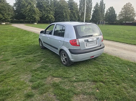 Hyundai Getz 2009 photo 4