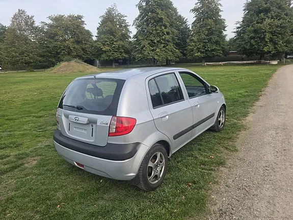 Hyundai Getz 2009 photo 3