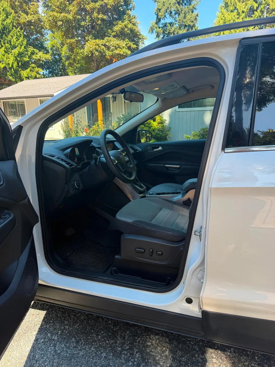 Ford Escape 2016 photo 5