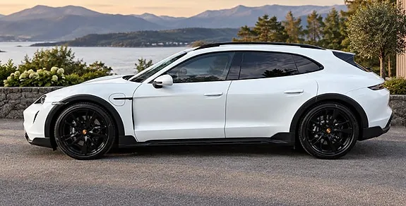 Porsche Taycan 4