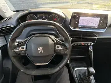 Peugeot 2008 2021 photo 3