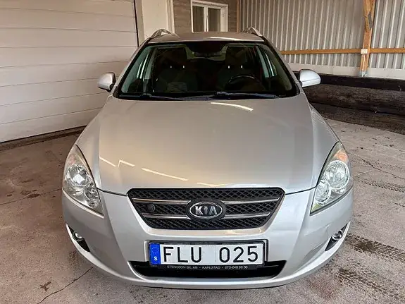 Kia Ceed 2009 photo 3