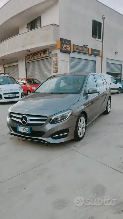 Mercedes-Benz B-Class 2016 photo 2
