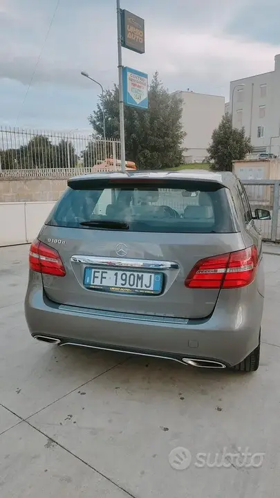 Mercedes-Benz B-Class 2016 photo 5