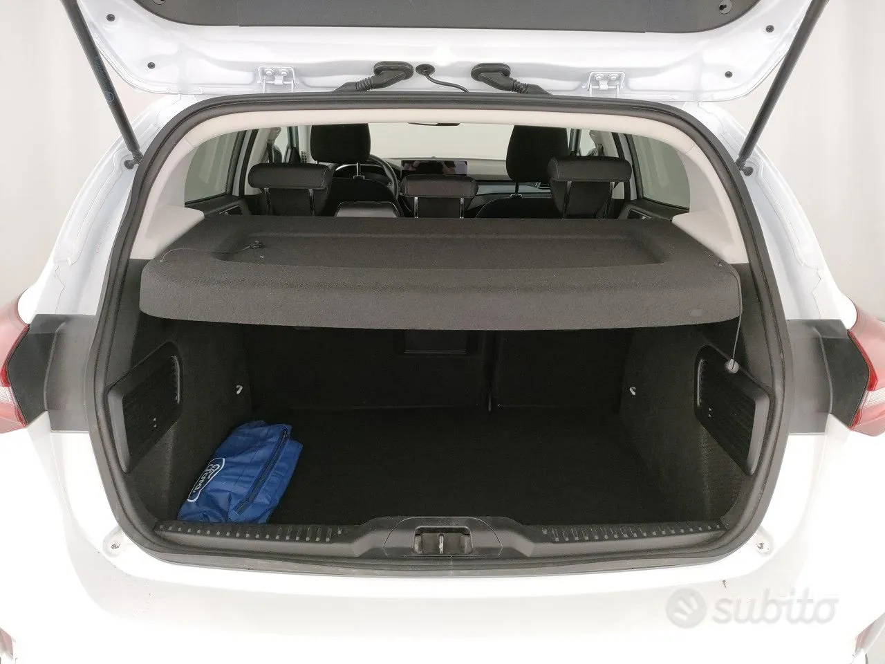 Ford Focus 2024 photo 4