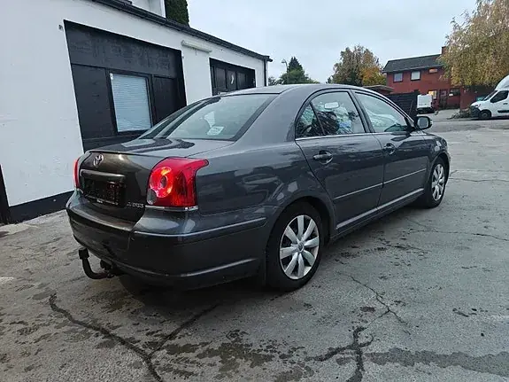 Toyota Avensis 2008 photo 5
