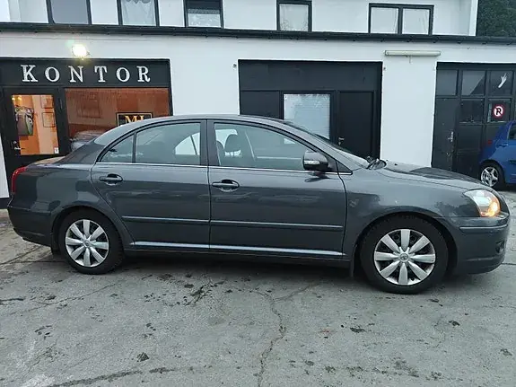 Toyota Avensis 2008 photo 3