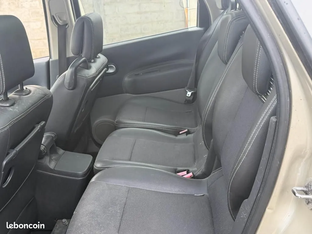 Renault Scenic 2009 photo 5