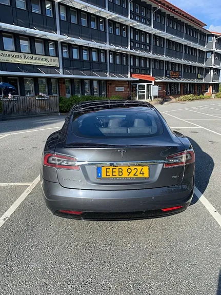 Tesla Model S 2017 photo 4