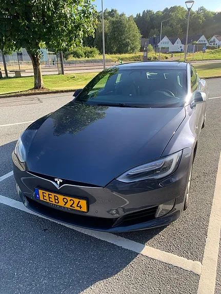 Tesla Model S 2017 photo 3