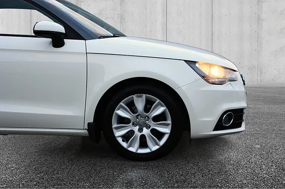 Audi A1 2011 photo 5