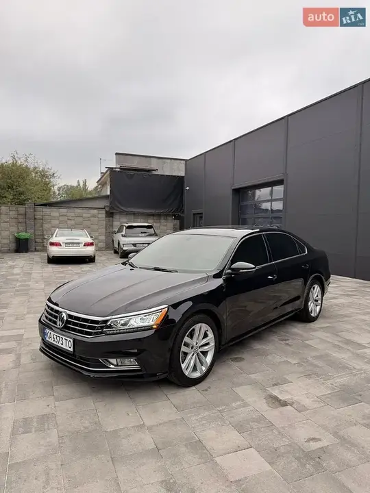Volkswagen Passat 2017 photo 2