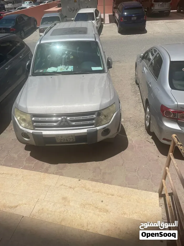 Mitsubishi Pajero 2010 photo 3