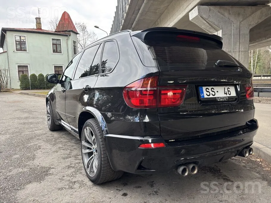BMW X5 2010 photo 5