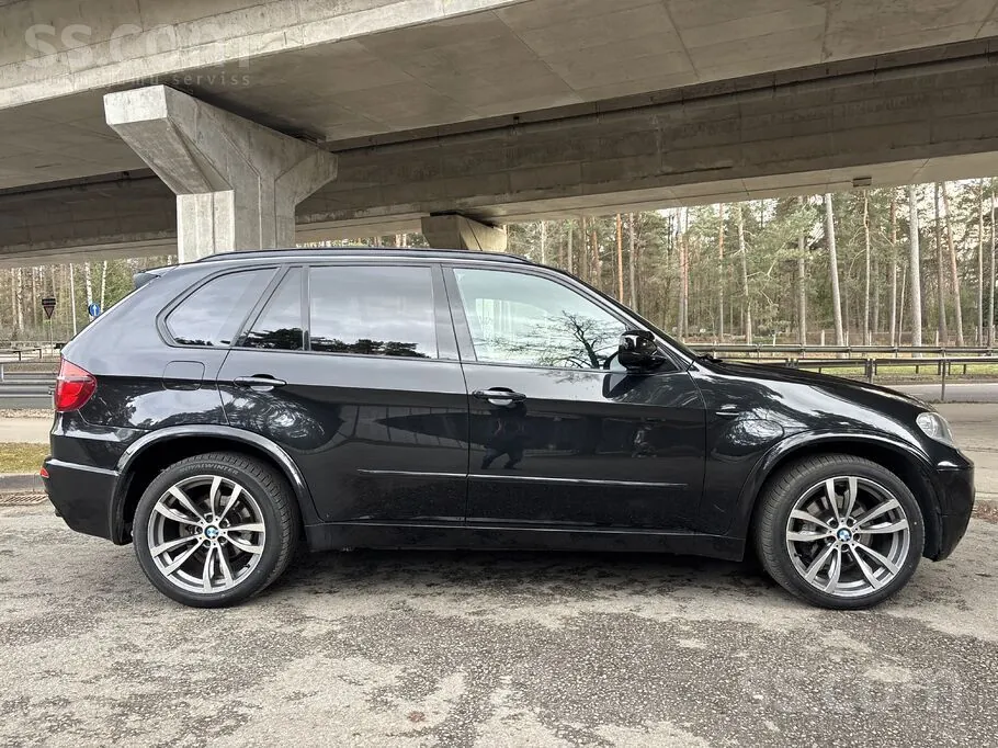 BMW X5 2010 photo 3