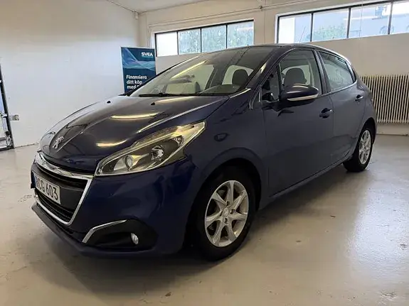 Peugeot 208 2015 photo 2