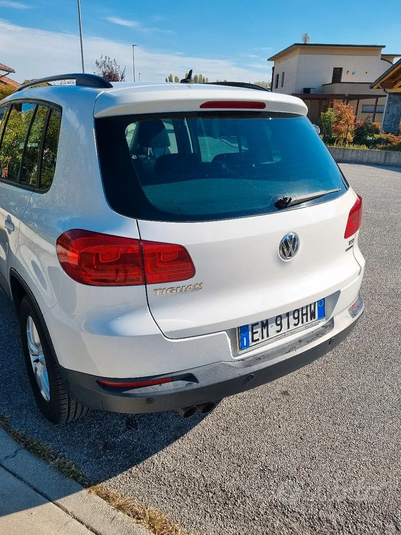 Volkswagen Tiguan 2012 photo 4