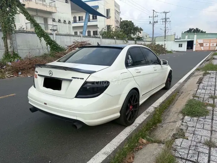 Mercedes-Benz C-Class 2008 photo 4
