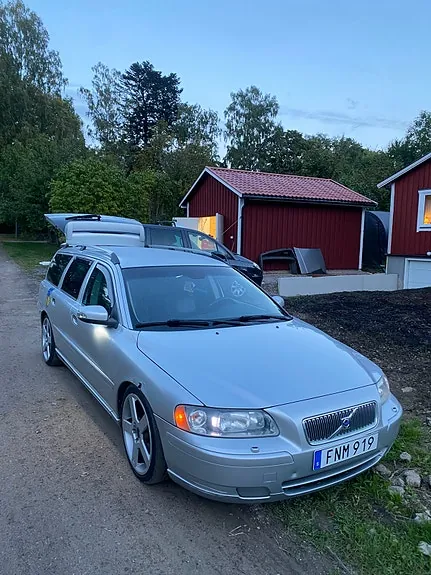 Volvo V70 2007 photo 2
