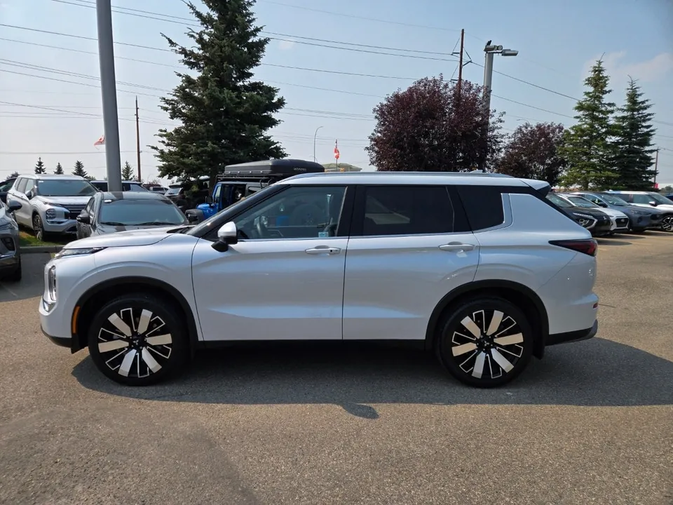 Mitsubishi Outlander 2025 photo 4
