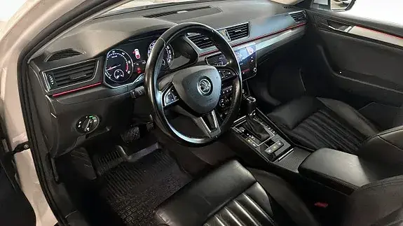 Skoda Superb 2019 photo 4