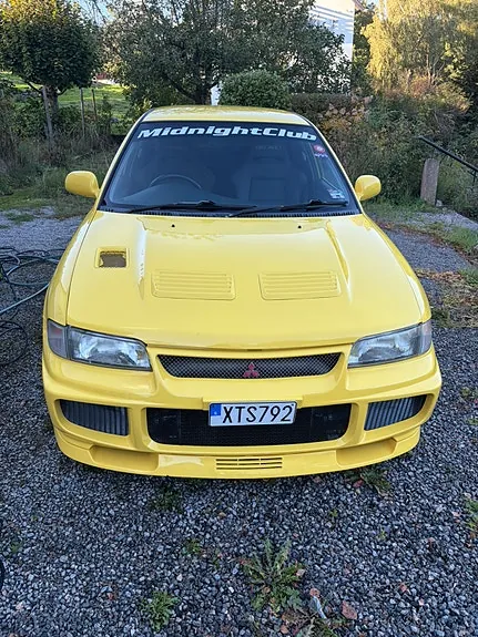 Mitsubishi Lancer 1995 photo 4