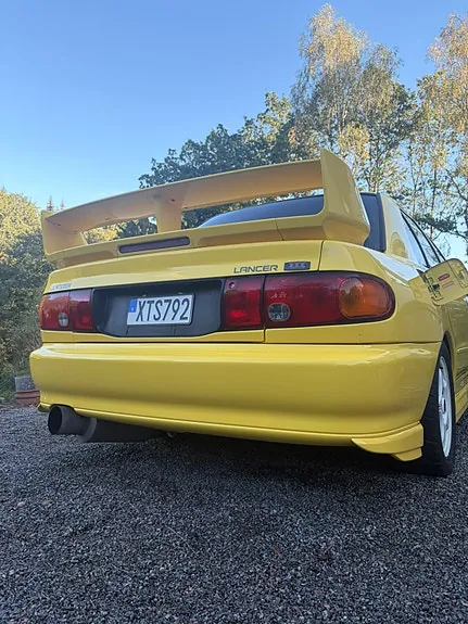 Mitsubishi Lancer 1995 photo 5