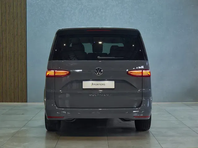 Volkswagen T7 Multivan 2025 photo 4
