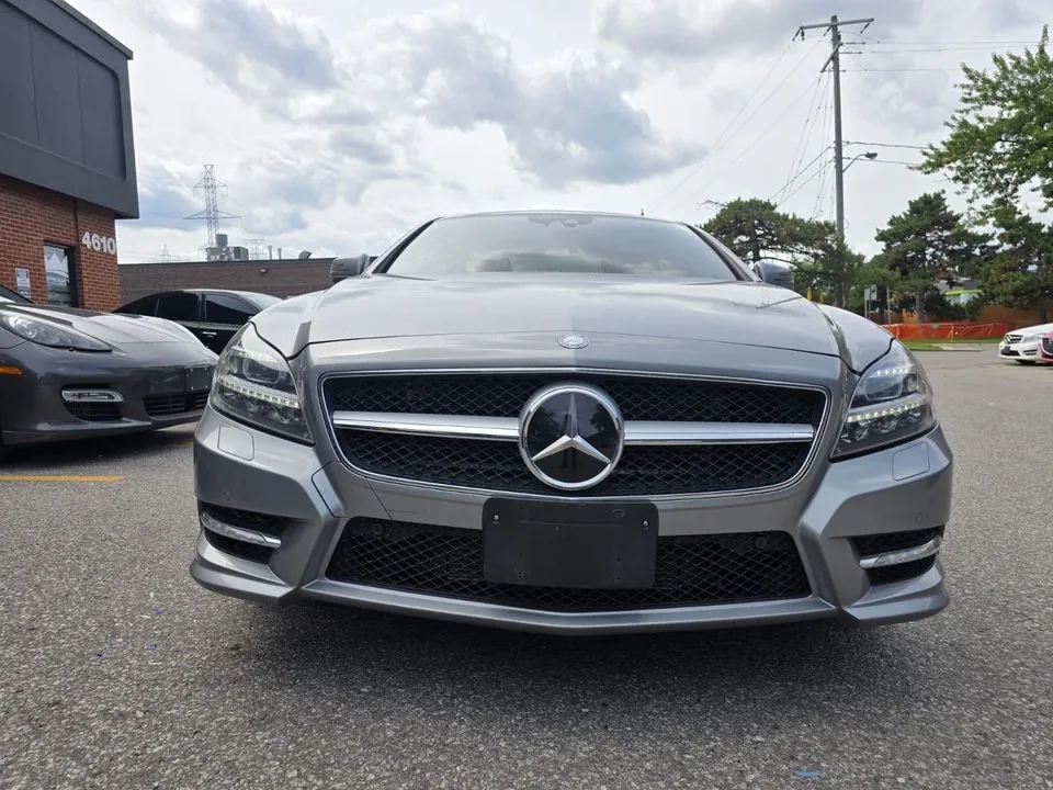 Mercedes-Benz Cls-Class 2012 photo 2