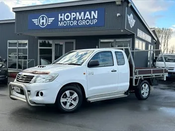 Toyota Hilux 2015 photo 2