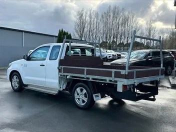 Toyota Hilux 2015 photo 5